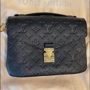 Louis Vuitton Pochette Métis Monogram Empreinte Leather